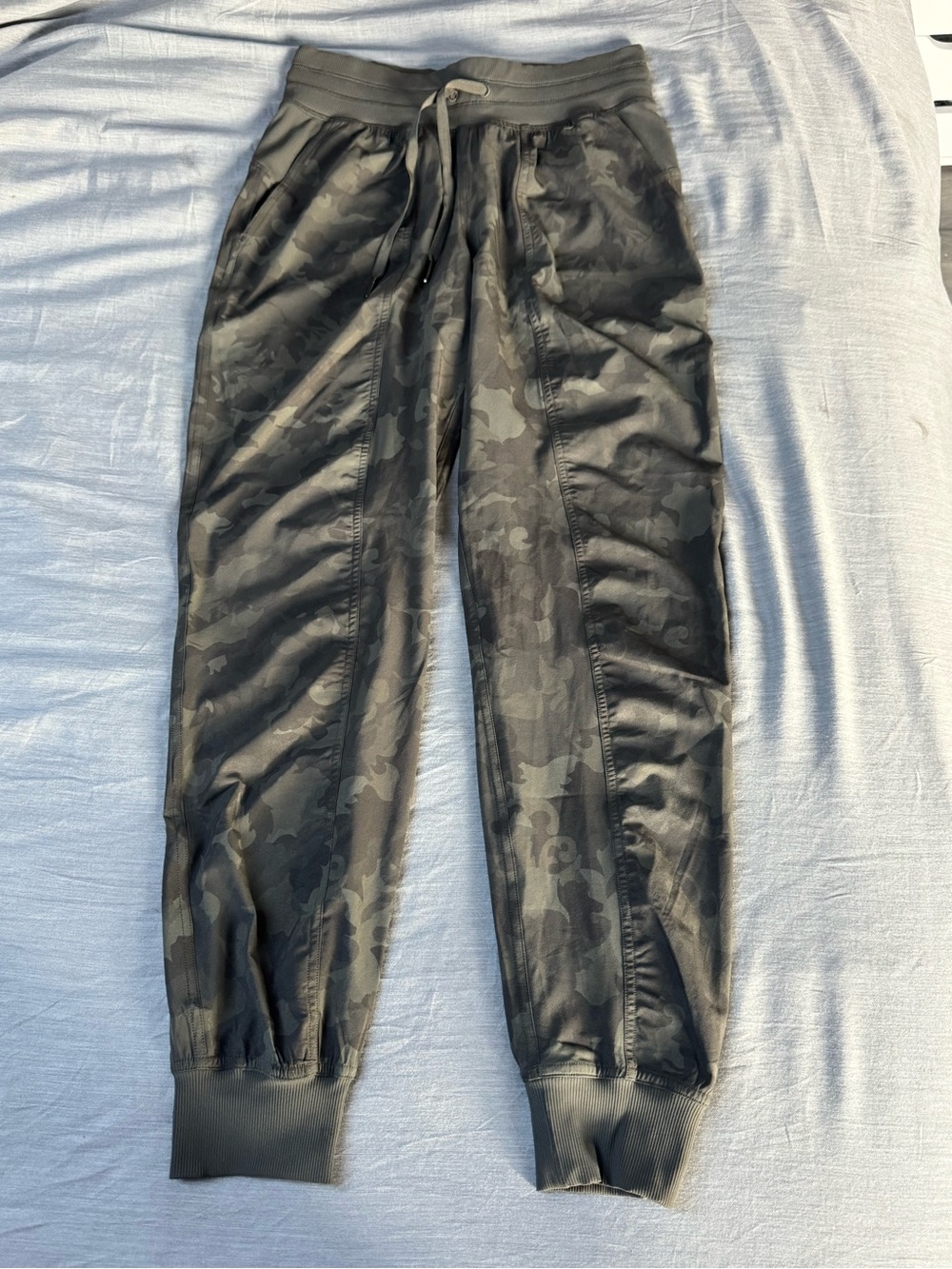 Lululemon Dance Studio Joggers 28”